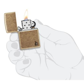Zippo aansteker benzine