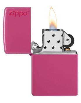 Zippo aansteker frequency with logo open met vlam 