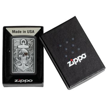 Zippo aansteker Skull with Anchor in verpakking